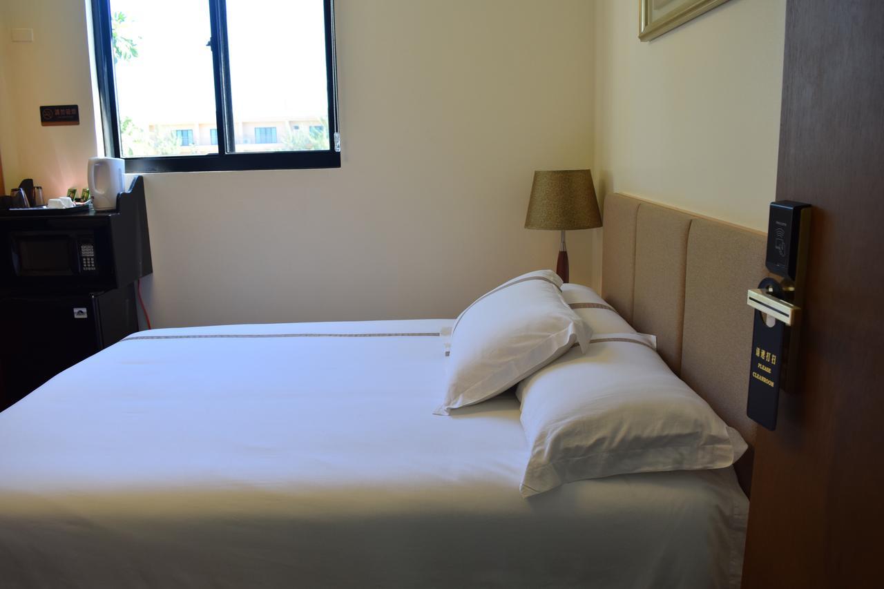 Saipan Beach Hotel מראה חיצוני תמונה